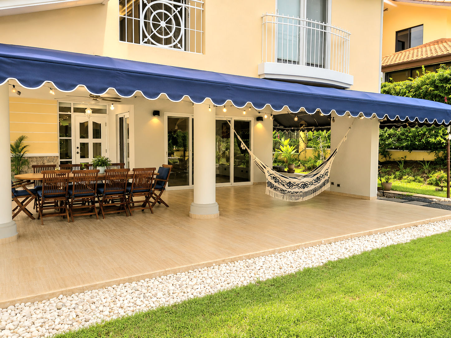 Large covered terrace